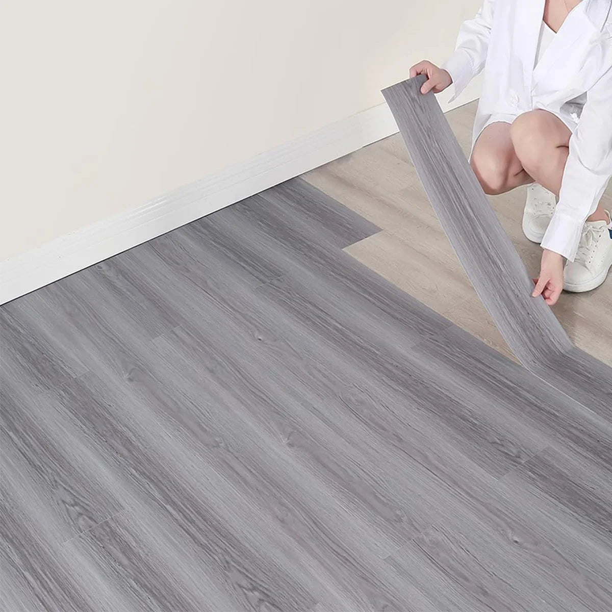 Wood Grain Peel & Stick Floor Planks